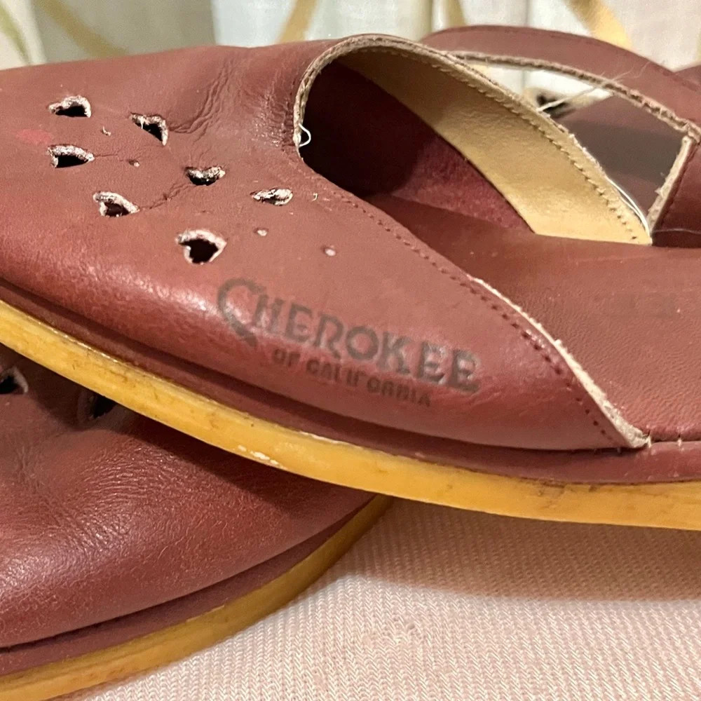 Vintage Cherokee of California sandals - Picture 5 of 13